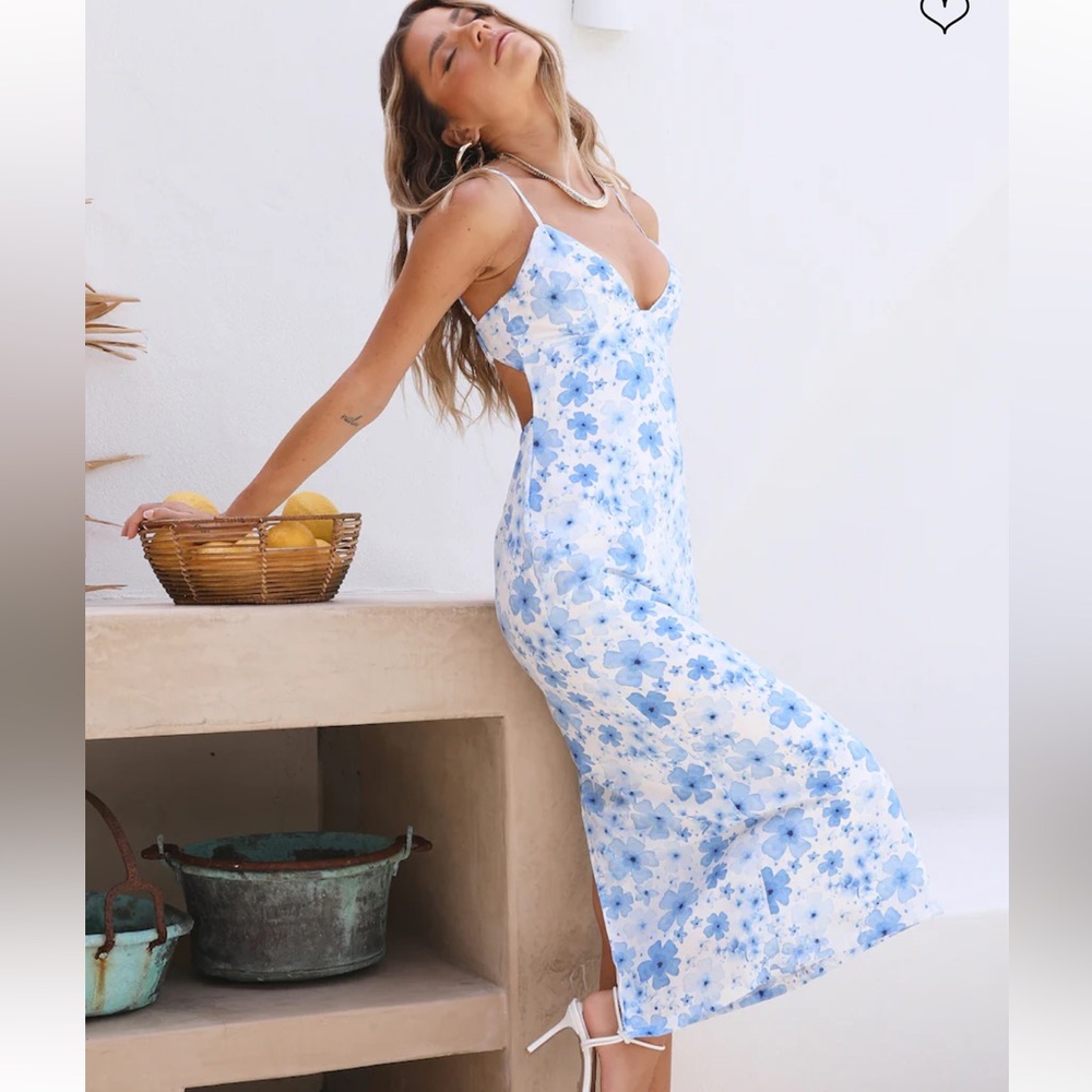 Midi blue floral dress NWT!